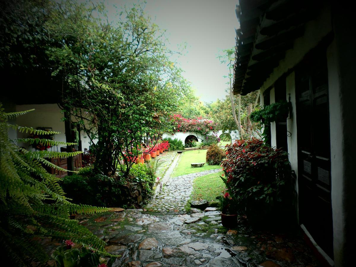 Hotel Hacienda Baza Tibana Exterior foto